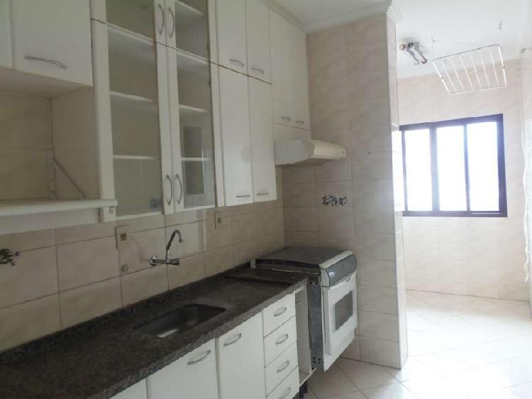 Apartamento para aluguel com 75 metros quadrados com 3