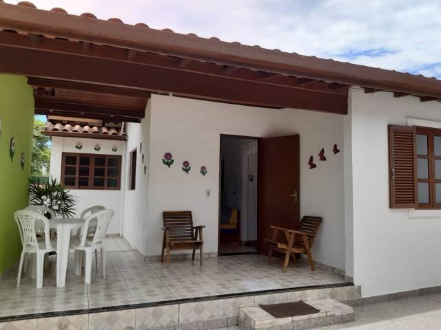 Casa á 400 mts da Praia p/ Temporada, Finais de Semana e