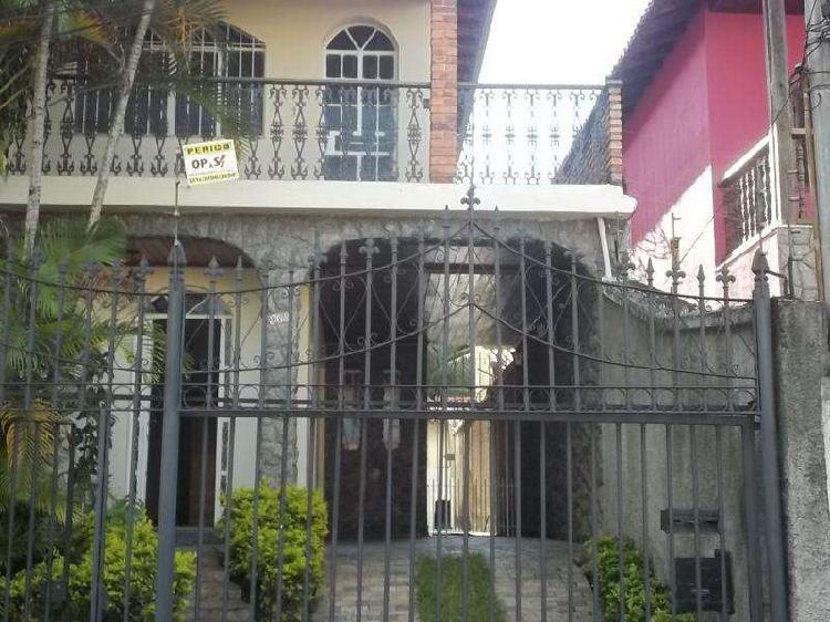 Casa, Candelária, 3 Quartos, 2 Vagas, 1 Suíte