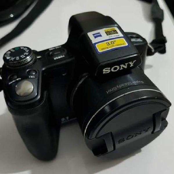 Câmera DSC-H50