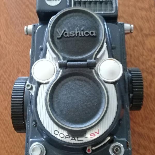 Câmera fotográfica Yashica 44 raridade!