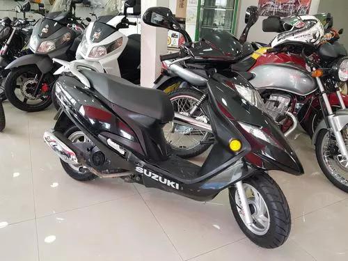 Suzuki Burgman 125i 2013 Preta 30000 Km