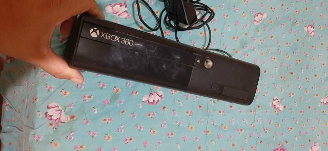 Vendo um xbox 360