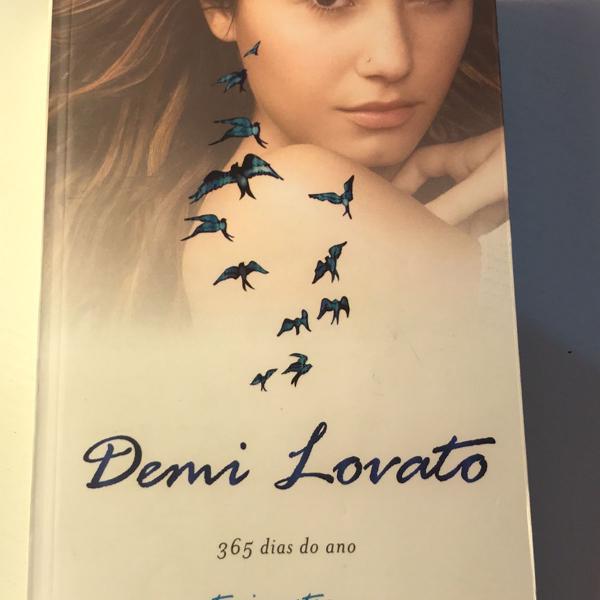 demi lovato - cd + livro