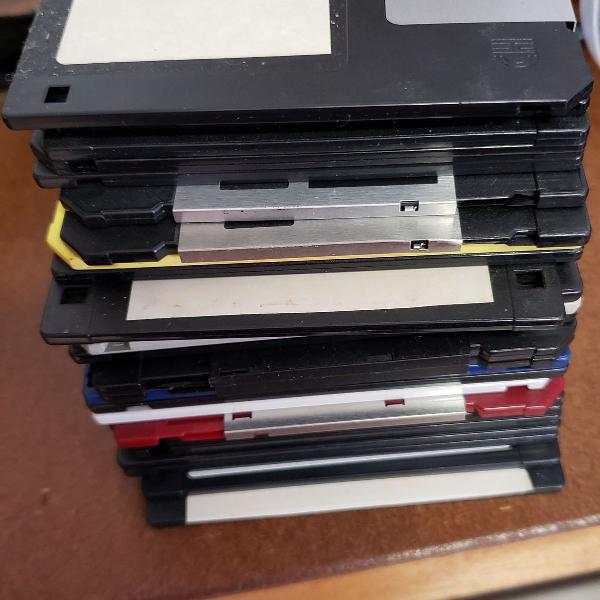 60 disquetes de 1,4