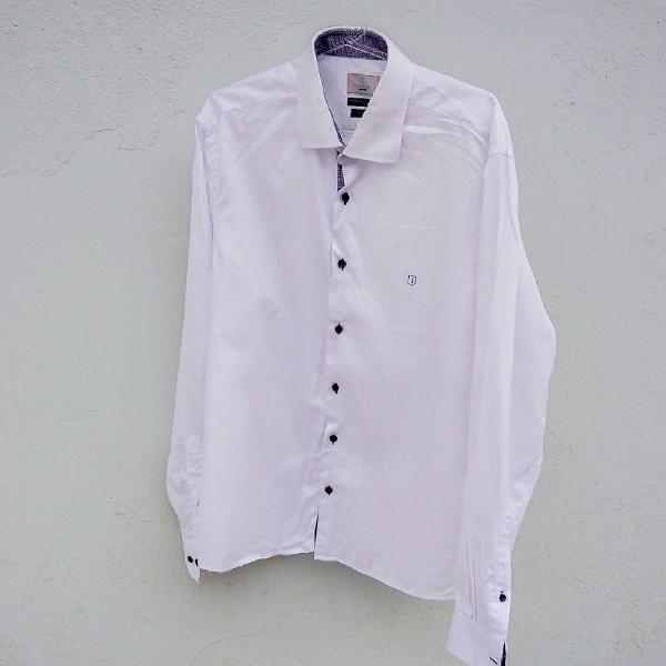 Camisa slim masculina branca! basica