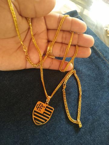 Conjunto de aço banhado a ouro 18