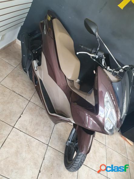 HONDA PCX 150DLX MARROM 2017 150 GASOLINA