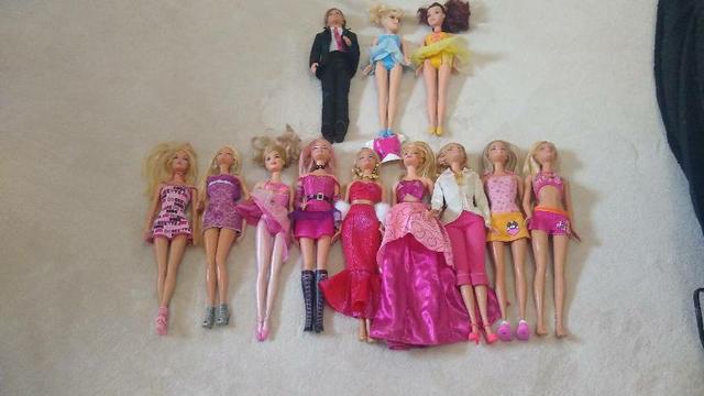 Pacote de barbies originais