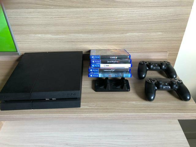 Playstation 4 slim