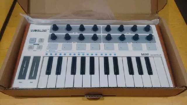 Teclado controlador midi USB 25 teclas