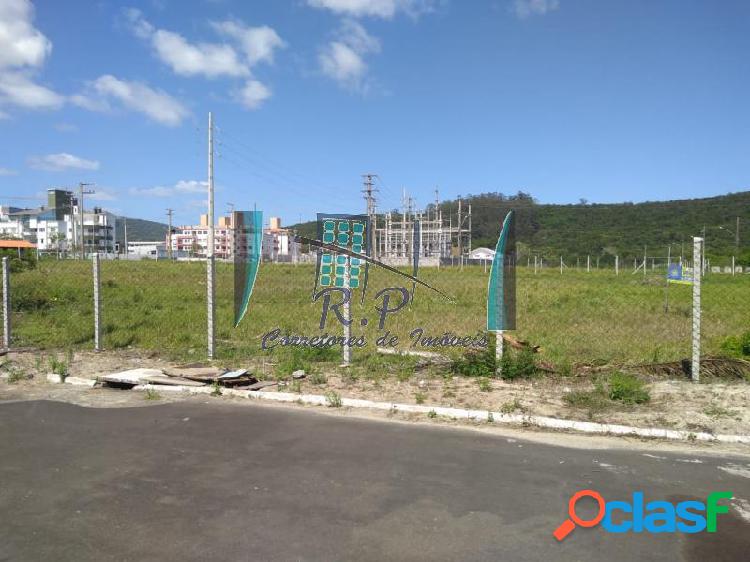 Terreno com 900 m2 em FlorianÃ³polis - Ingleses do Rio