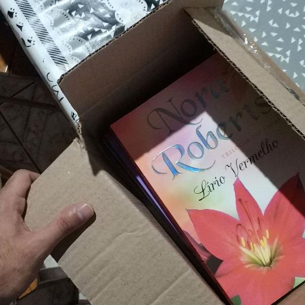 Trilogia das flores Nora Roberts