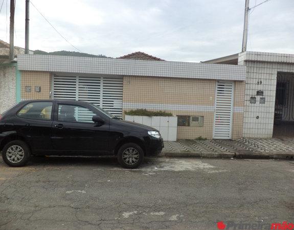Vendo casa isolada com boa edicola e garage, em Santos, zona