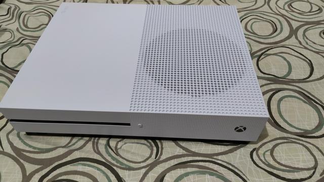 Xbox One S 1TB