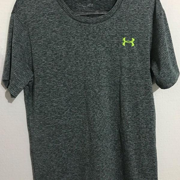 camiseta under armour dri fit tamanho p