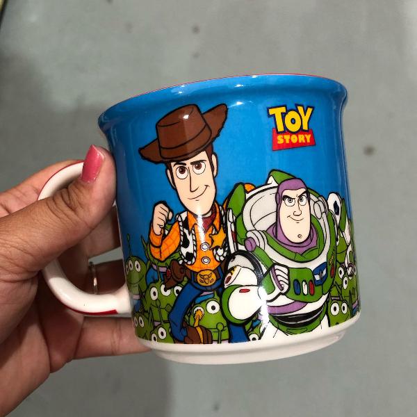 caneca de cerâmica toy story