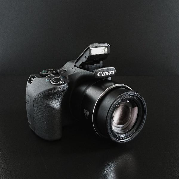 câmera canon powershot sx520hs
