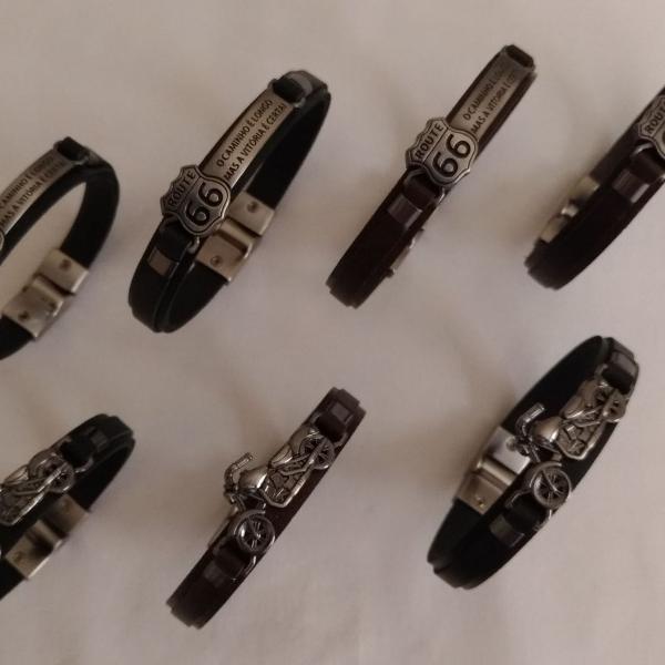 kit com 7 pulseiras de couro - braccio