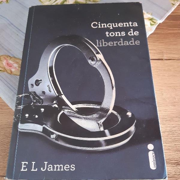 livro cinquenta 50 tons de liberdade