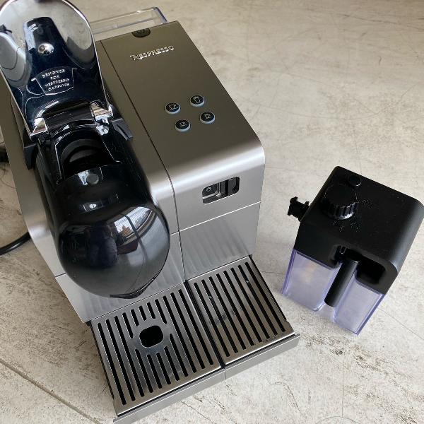 maquina café nespresso latíssima - 110v
