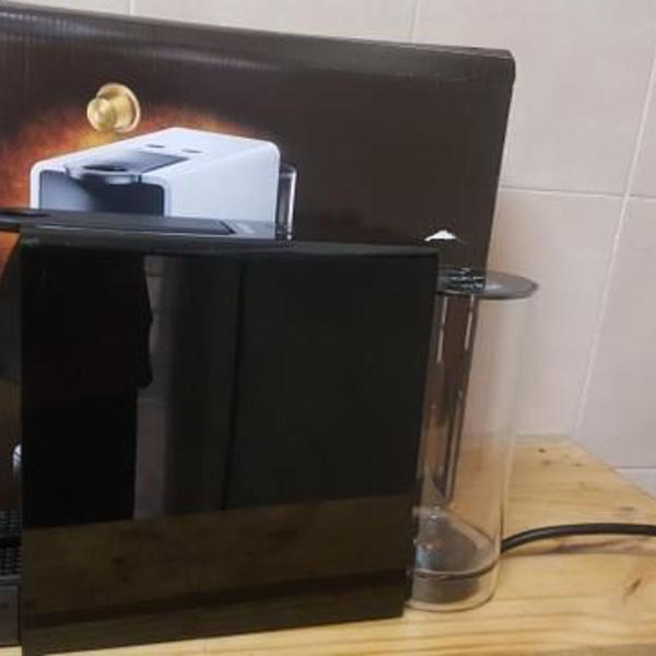 nespresso essenza mini preta