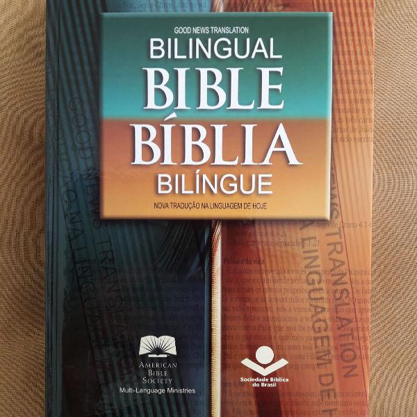 Bíblia Sagrada Edição Bilíngue (Português /Inglês)