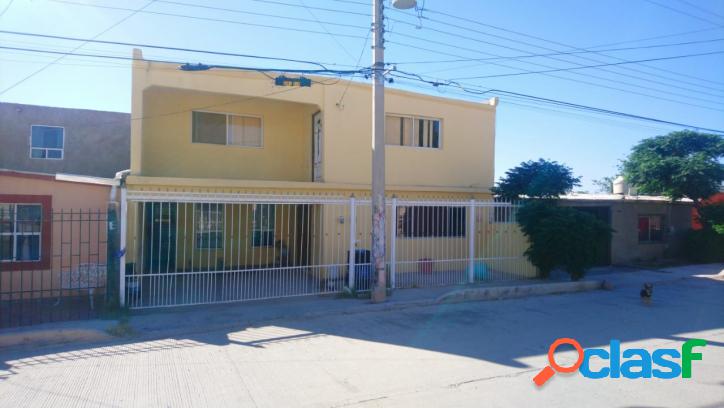 Casa en venta en Col. 2 DE Octubre, 4 Recamaras, 1.5