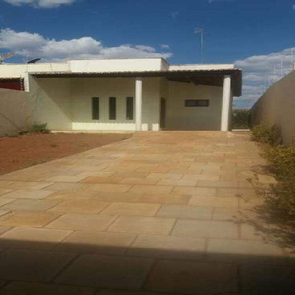 Casa para venda com 117 metros quadrados com 3 quartos em
