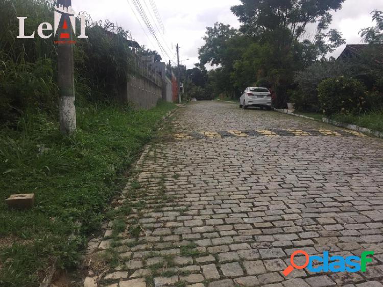 Excelente terreno em CondomÃ­nio