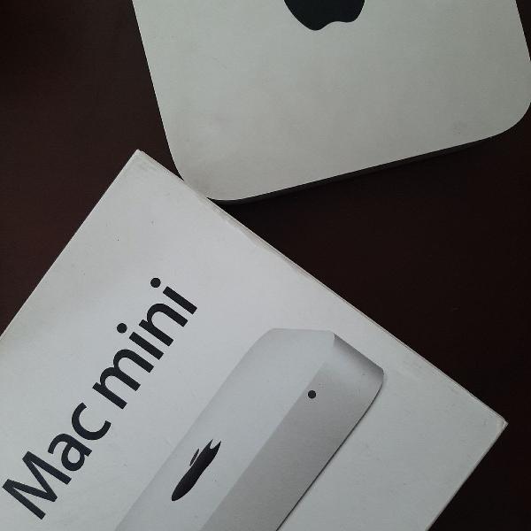 Mac mini (mid 2011) na caixa
