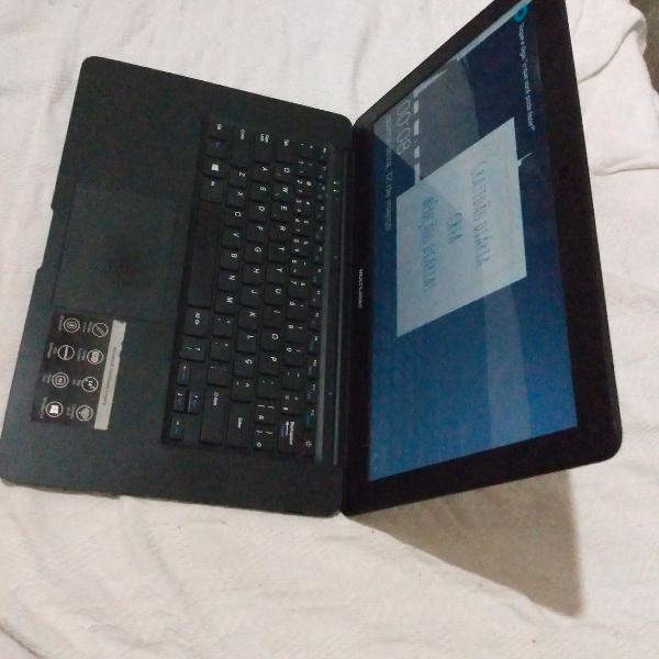 Notebook Preto 14" Portátil e Leve