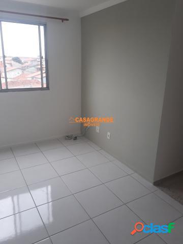 Vendo apartamento no residencial flamboyan