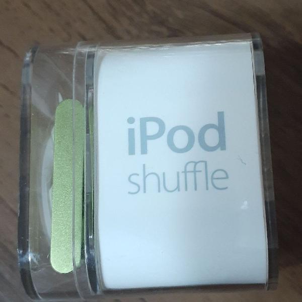 iPod shuffle 2gb 4a geração completo.