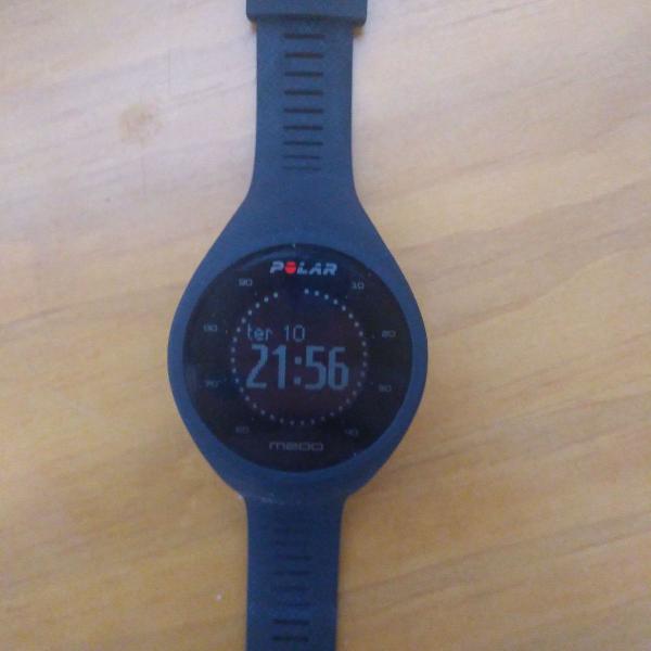 smartwatch polar m200