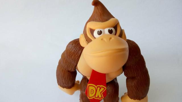 Boneco Donkey Kong da turma do Mario