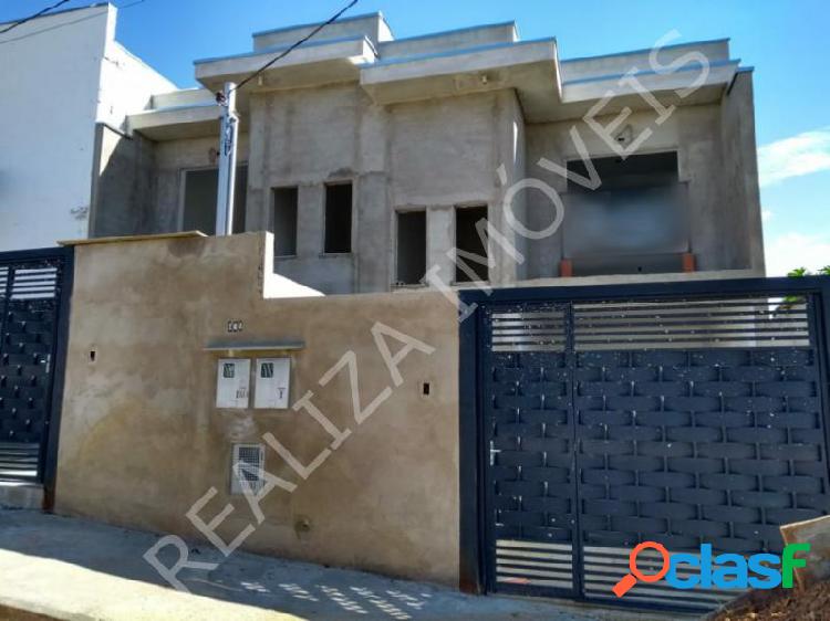 Casa com 2 dorms em Poços de Caldas - Campo das Antas por