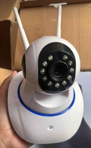 Câmera Wi-Fi Com Visão Noturna e Detector De Presença.