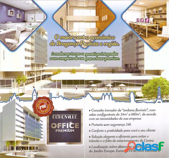 Sala Comercial com 880 m2 em Bragança Paulista -