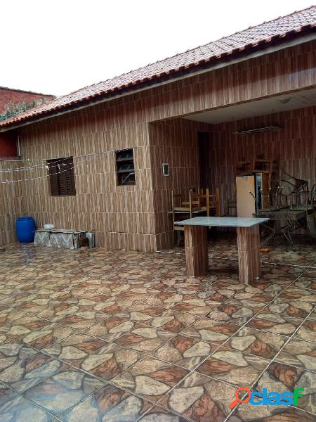 ÓTIMA CASA TODA REVESTIDA A 600M DA PRAIA DE ITANHAÉM S/P