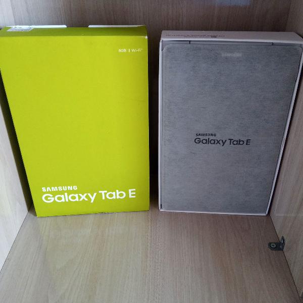 Tablet Samsung Tela 9.6. Grande Semi Novo Na Caixa