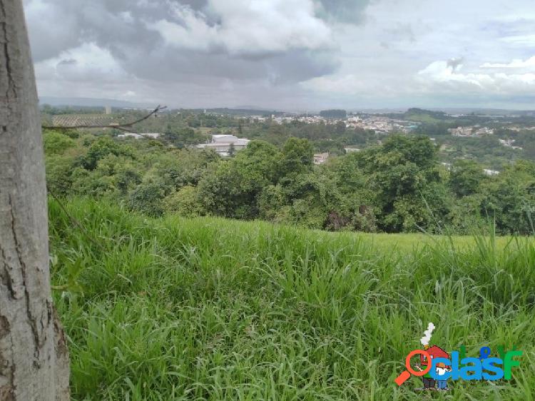 Terreno em Condomínio Privilegiado em Louveira