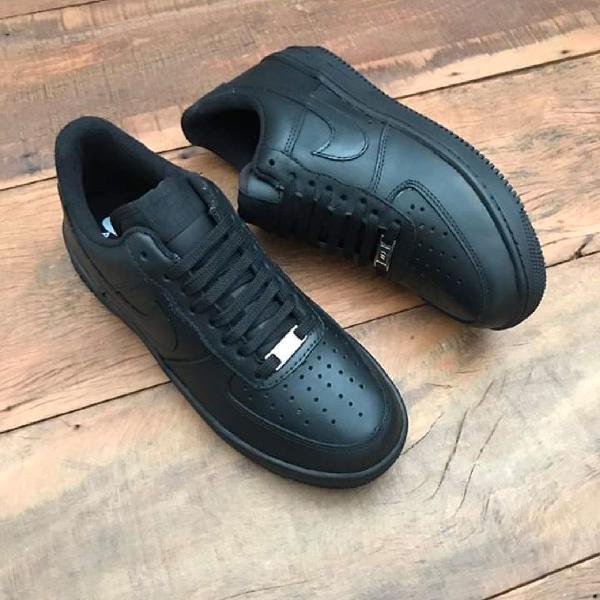 Tênis Nike Air Force 1 Preto