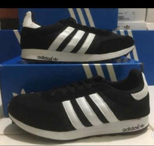 Tênis adidas