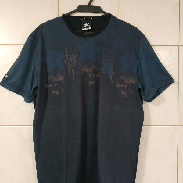 camiseta lost 3 caveiras azul/preta