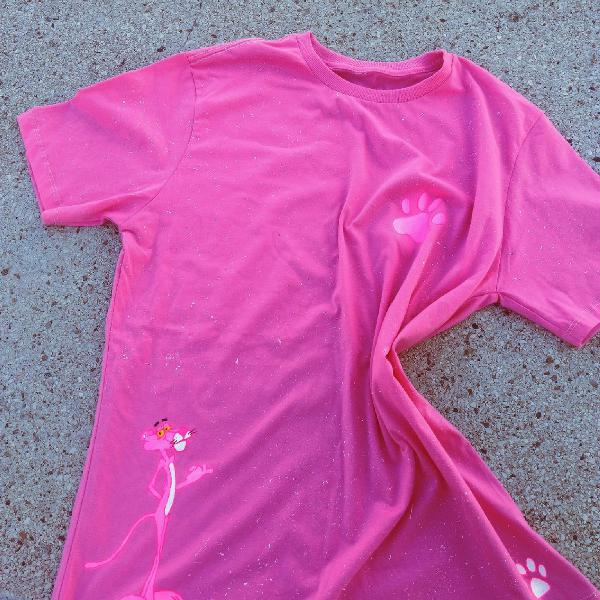 camiseta rosa ( pantera pink ) produzida manualmente
