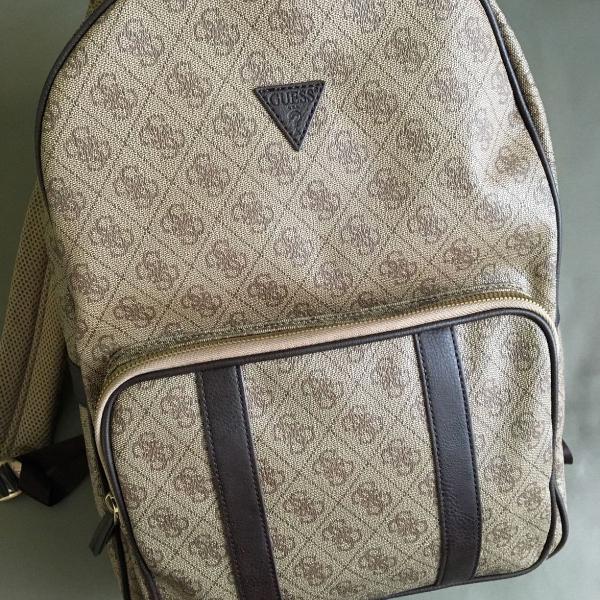 mochila ed limitada guess