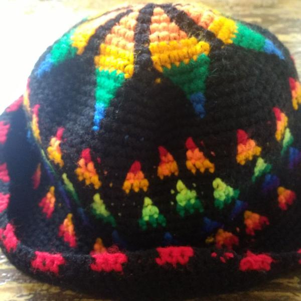 touca tipo chapéu estilo jamaica