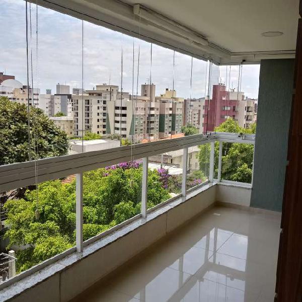 Apartamento com 102 m2 com 3 quartos na Vila Izabel - ótimo