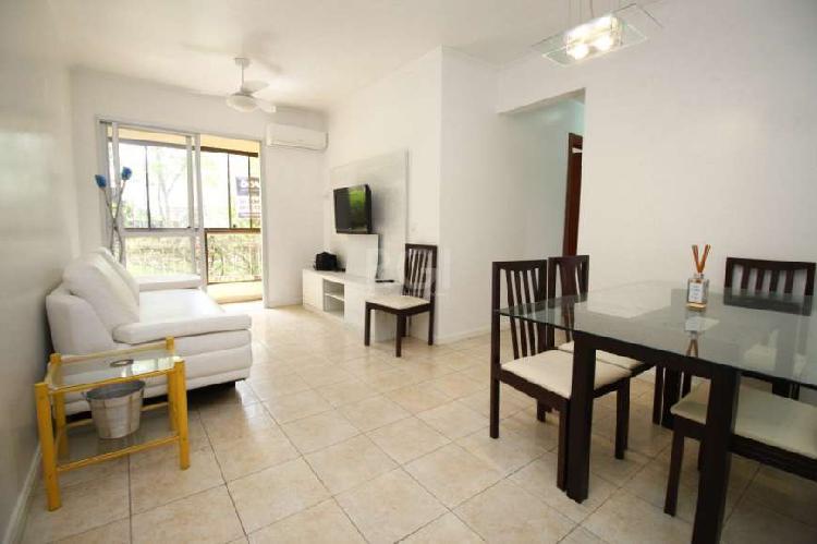 Apartamento em Jardim Carvalho